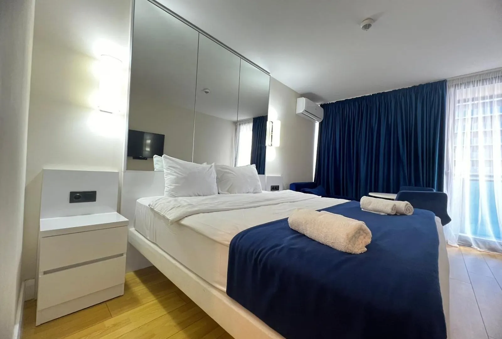 Hotel Апартаменты Студия С Видом На Море В Комплексе - Orbi City N1 Batumi